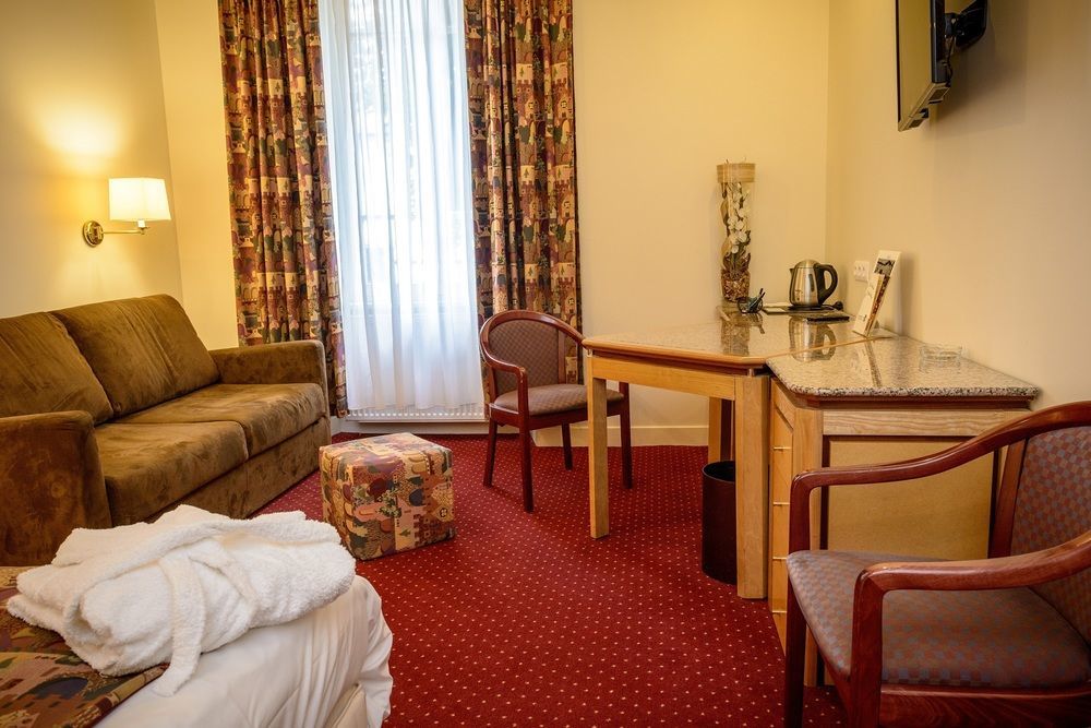 Logis Le Relais De Fusies Hotel Lacaune Luaran gambar