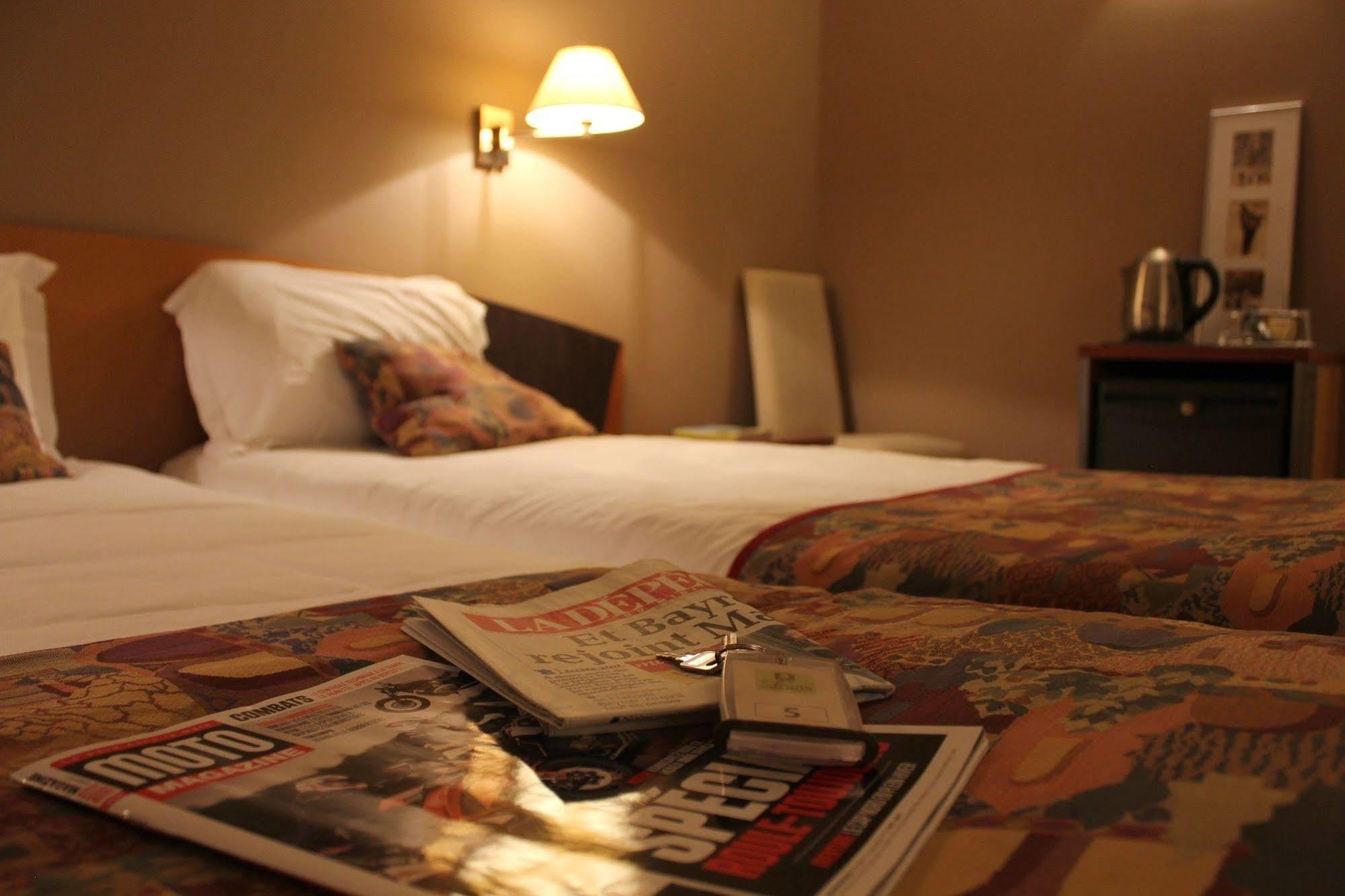 Logis Le Relais De Fusies Hotel Lacaune Luaran gambar