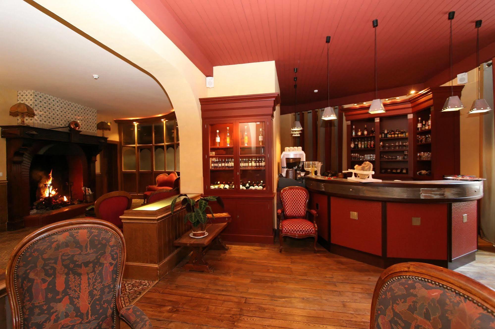 Logis Le Relais De Fusies Hotel Lacaune Luaran gambar